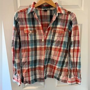 Size 4 Patagonia Blue, red and white button down flannel
